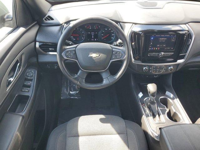 Photo of 2022 Silver Sage Metallic Chevrolet Traverse