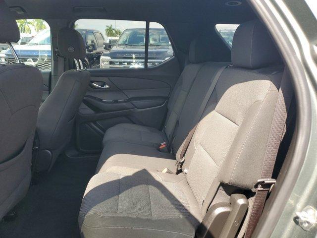 Photo of 2022 Silver Sage Metallic Chevrolet Traverse
