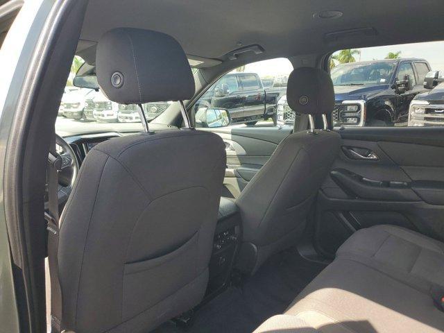 Photo of 2022 Silver Sage Metallic Chevrolet Traverse