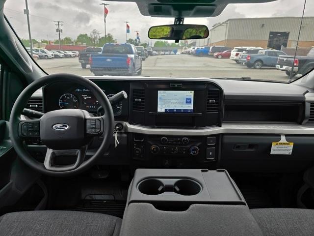 Photo of 2025 Agate Black Metallic Ford F-250