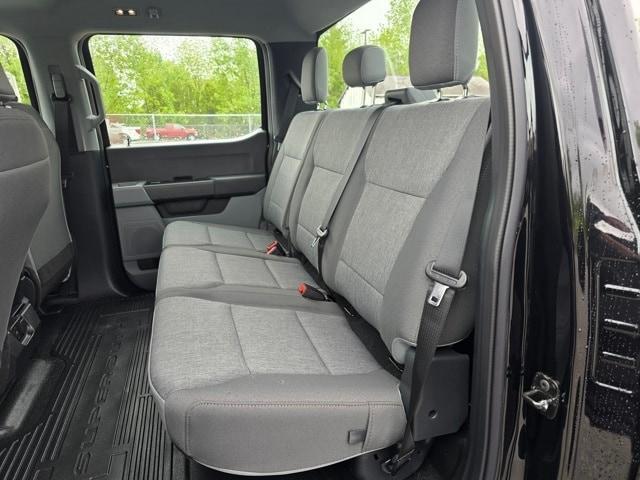 Photo of 2025 Agate Black Metallic Ford F-250
