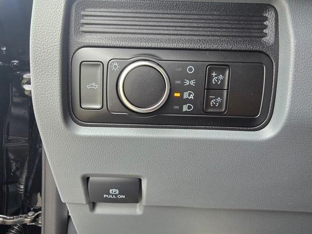 Photo of 2025 Agate Black Metallic Ford F-250