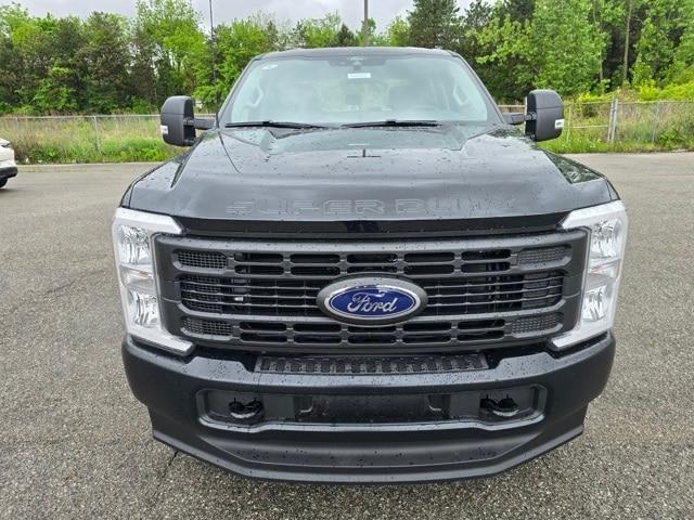 Photo of 2025 Agate Black Metallic Ford F-250