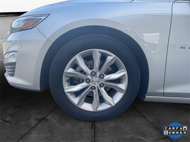 Photo of 2022 Silver Ice Metallic Chevrolet Malibu