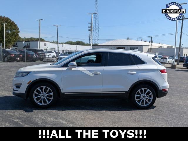 Photo of 2016 White Platinum Metallic Tri-Coat Lincoln MKC
