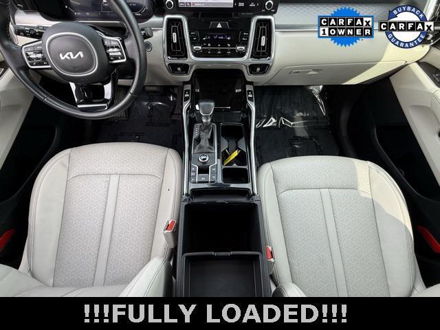Photo of 2023 Gravity Grey Kia Sorento