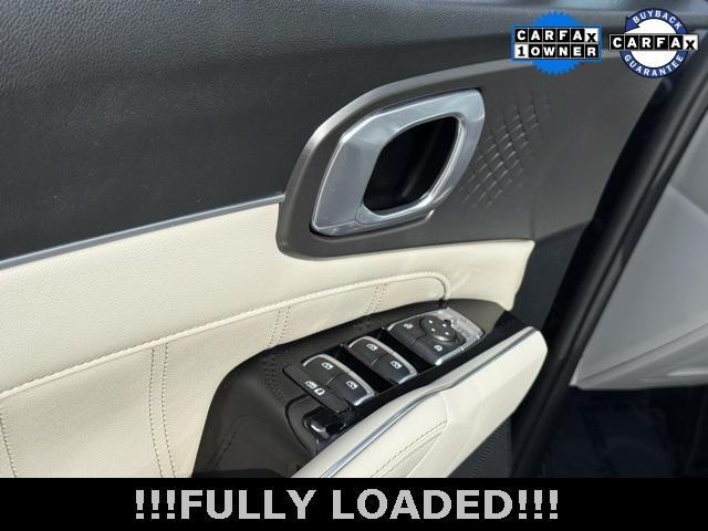 Photo of 2023 Gravity Grey Kia Sorento