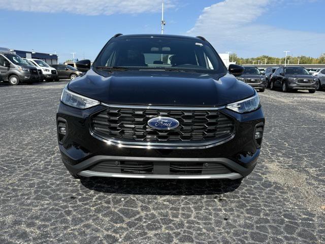 Photo of 2026 AGATE BLACK METALLIC Ford Escape