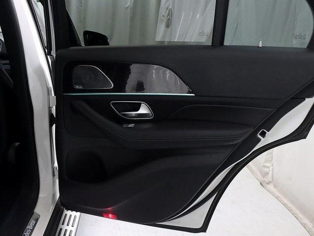 Photo of 2023 Polar White Mercedes-Benz GLE 350