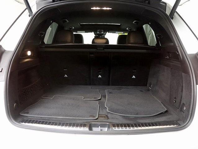 Photo of 2023 Polar White Mercedes-Benz GLE 350