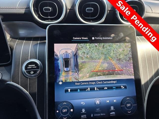 Photo of 2023 Polar White Mercedes-Benz GLC 300