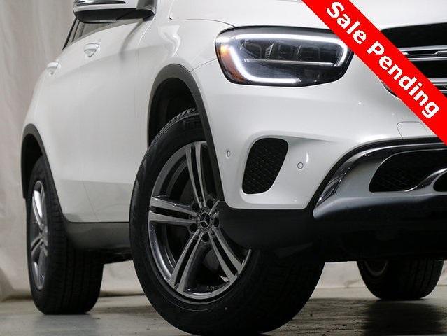 Photo of 2021 Polar White Mercedes-Benz GLC 300