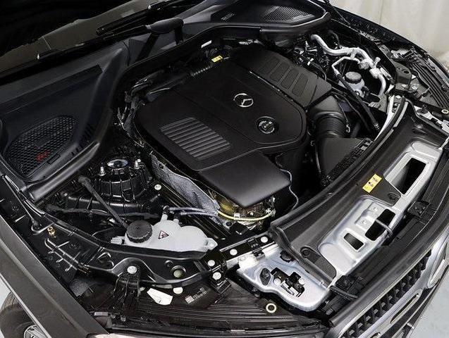 Photo of 2025 Graphite Gray Metallic Mercedes-Benz GLC 300