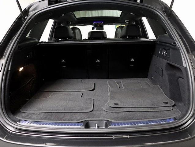 Photo of 2025 Graphite Gray Metallic Mercedes-Benz GLC 300