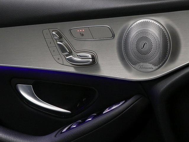 Photo of 2020 Black Mercedes-Benz GLC 300