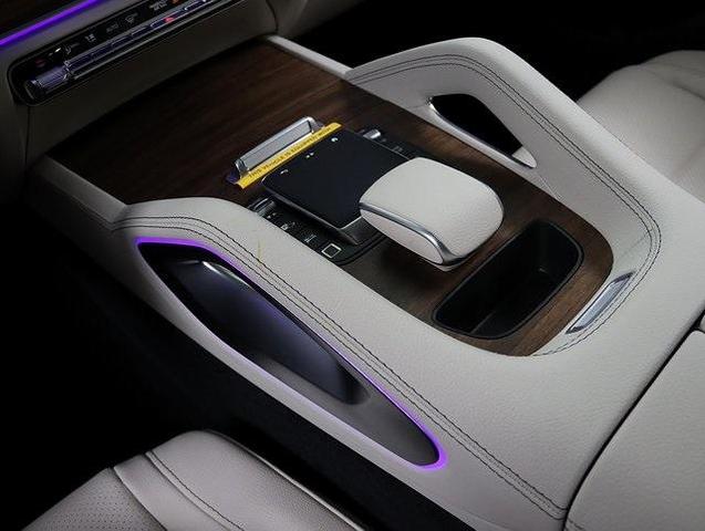 Photo of 2026 Polar White Mercedes-Benz GLE 350