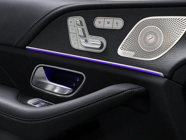 Photo of 2025 Alpine Gray Mercedes-Benz AMG GLE 53