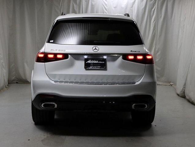 Photo of 2025 MANUFAKTUR Moonlight White Metallic Mercedes-Benz GLS 580