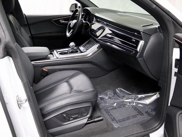 Photo of 2021 Glacier White Metallic Audi Q8