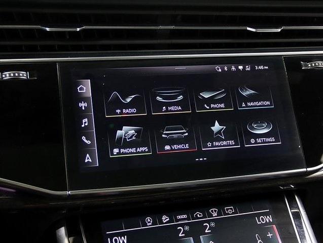 Photo of 2021 Glacier White Metallic Audi Q8