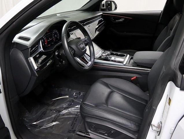 Photo of 2021 Glacier White Metallic Audi Q8