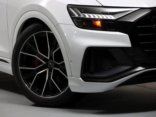 Photo of 2021 Glacier White Metallic Audi Q8