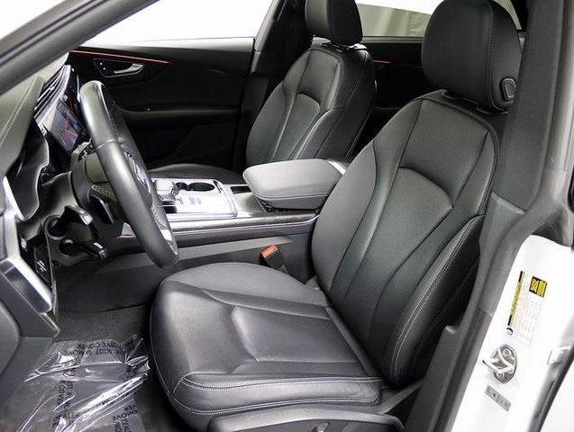 Photo of 2021 Glacier White Metallic Audi Q8