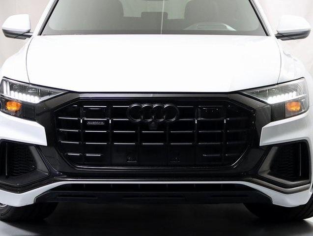 Photo of 2021 Glacier White Metallic Audi Q8