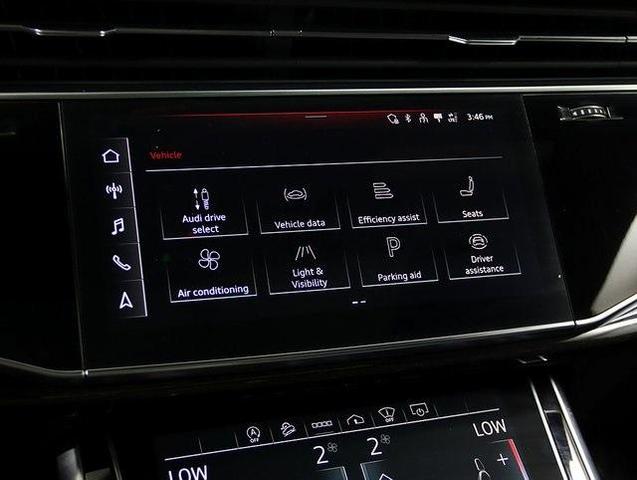 Photo of 2021 Glacier White Metallic Audi Q8