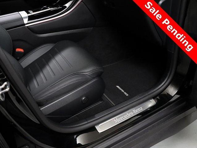 Photo of 2025 Black Mercedes-Benz GLC 300
