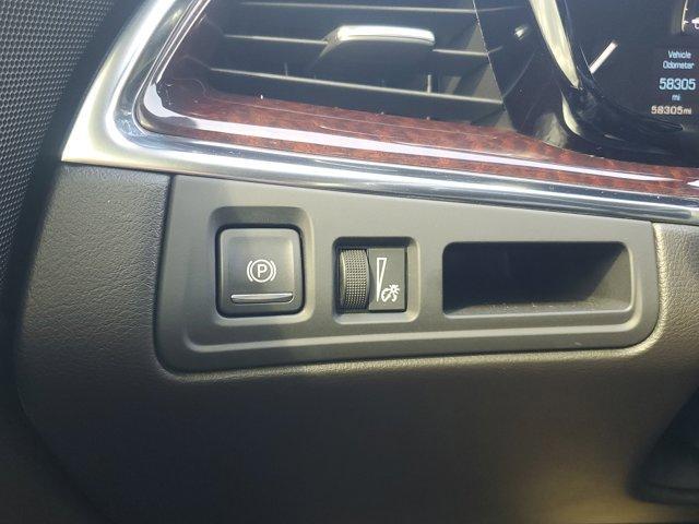 Photo of 2019 Stellar Black Metallic Cadillac XT5