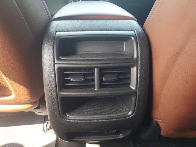 Photo of 2019 Stellar Black Metallic Cadillac XT5