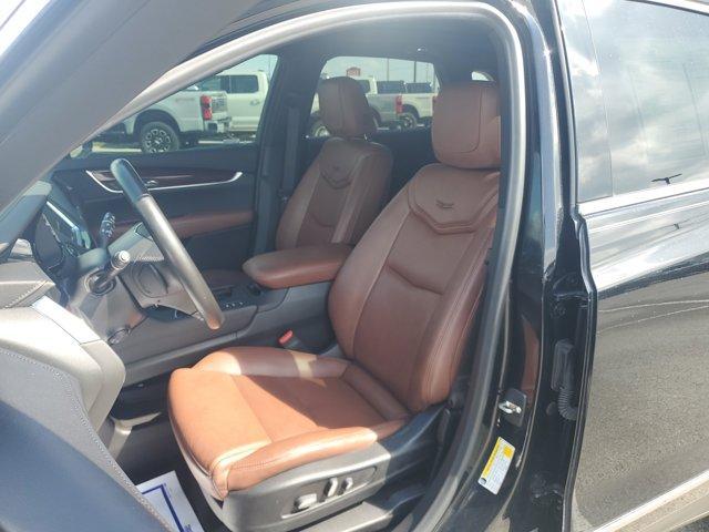 Photo of 2019 Stellar Black Metallic Cadillac XT5