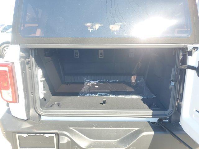 Photo of 2025 Oxford White Ford Bronco