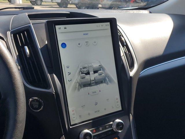 Photo of 2022 Agate Black Metallic Ford Edge