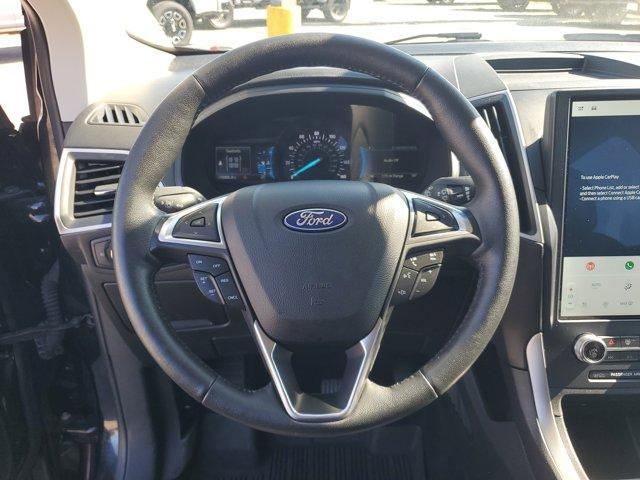 Photo of 2022 Agate Black Metallic Ford Edge