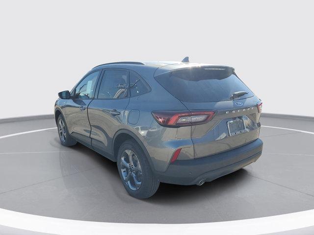 Photo of 2026 Carbonized Gray Metallic Ford Escape