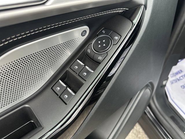 Photo of 2021 Agate Black Metallic Ford Explorer