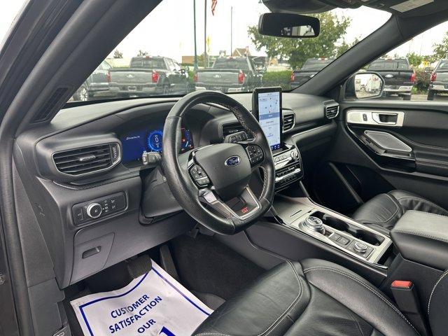 Photo of 2021 Agate Black Metallic Ford Explorer