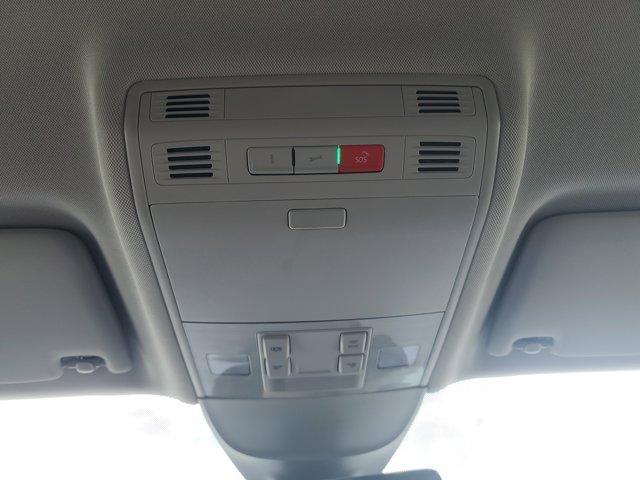 Photo of 2023 Pure White Volkswagen Taos