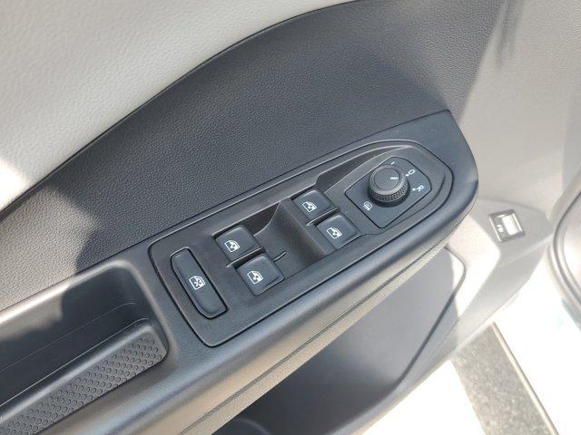 Photo of 2023 Pure White Volkswagen Taos