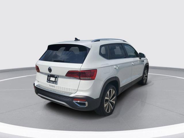 Photo of 2023 Pure White Volkswagen Taos