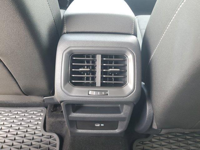 Photo of 2023 Pure White Volkswagen Taos