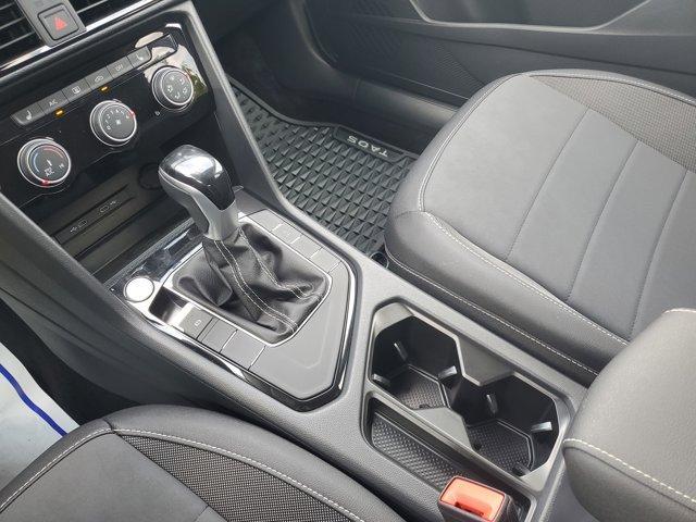Photo of 2023 Pure White Volkswagen Taos