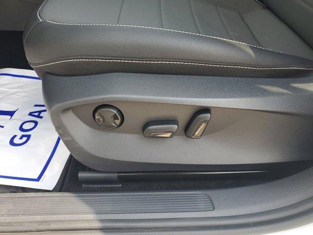 Photo of 2023 Pure White Volkswagen Taos