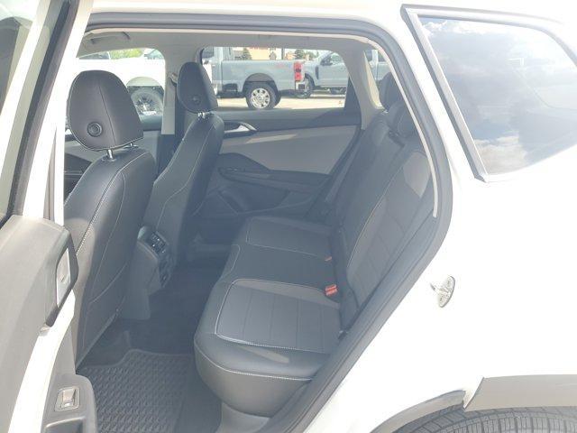 Photo of 2023 Pure White Volkswagen Taos