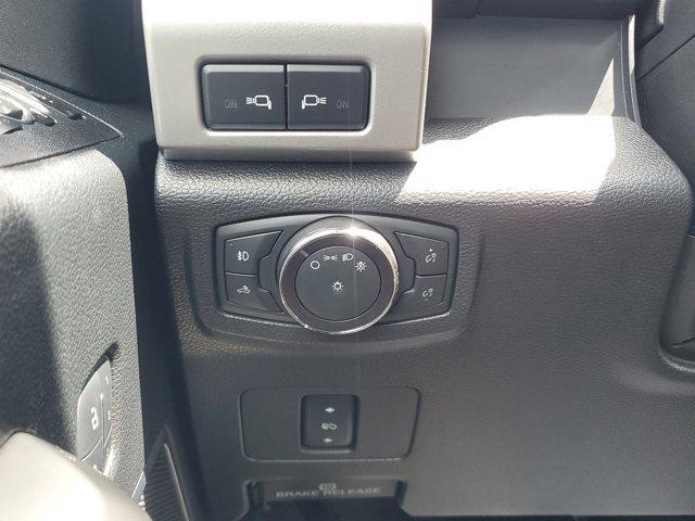 Photo of 2017 White Ford F-250