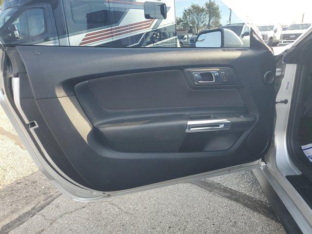 Photo of 2016 Ingot Silver Metallic Ford Mustang