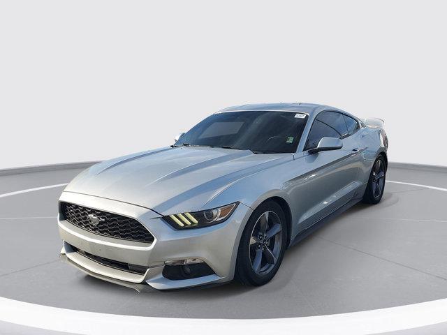 Photo of 2016 Ingot Silver Metallic Ford Mustang