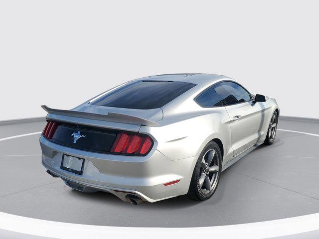 Photo of 2016 Ingot Silver Metallic Ford Mustang
